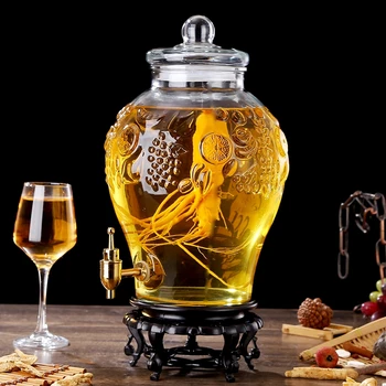 Стъклена бутилка за пенливо вино с кран